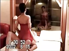 Milf coreano tradisce il marito con il ragazzo bianco