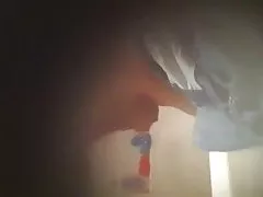 Suocera sotto la doccia